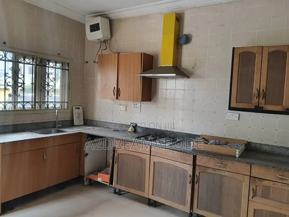 4bdrm Duplex in Ikeja Gra for rent in Ikeja GRA