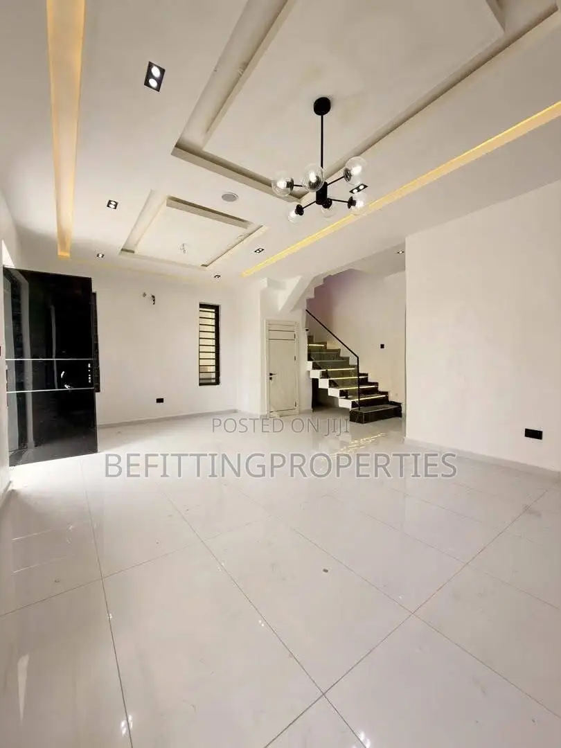 4bdrm Duplex in Lekki for sale in Lekki