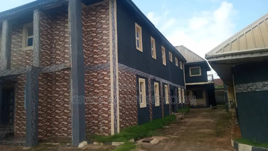 14bdrm Block of Flats in Benin City for sale in Benin City