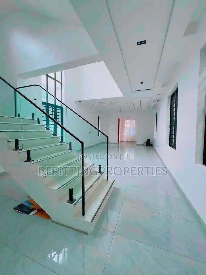 4bdrm Duplex in Magodo for sale in Magodo