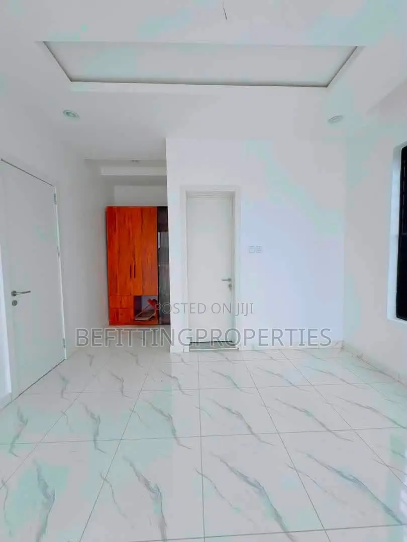 4bdrm Duplex in Magodo for sale in Magodo