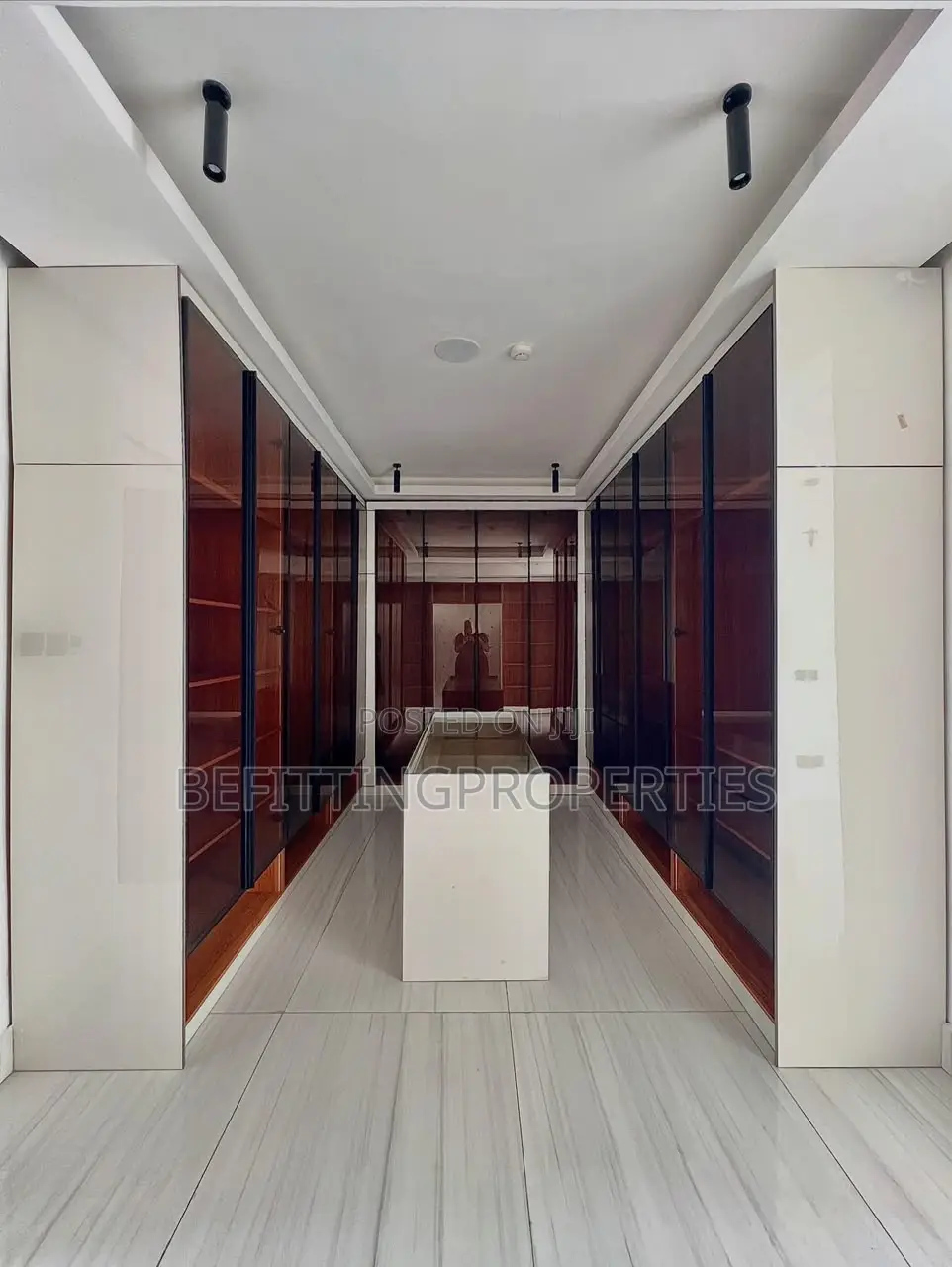 6bdrm Duplex in Lekki for sale in Lekki