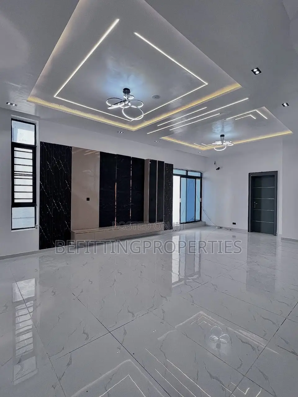 5bdrm Duplex in Lekki for sale in Lekki