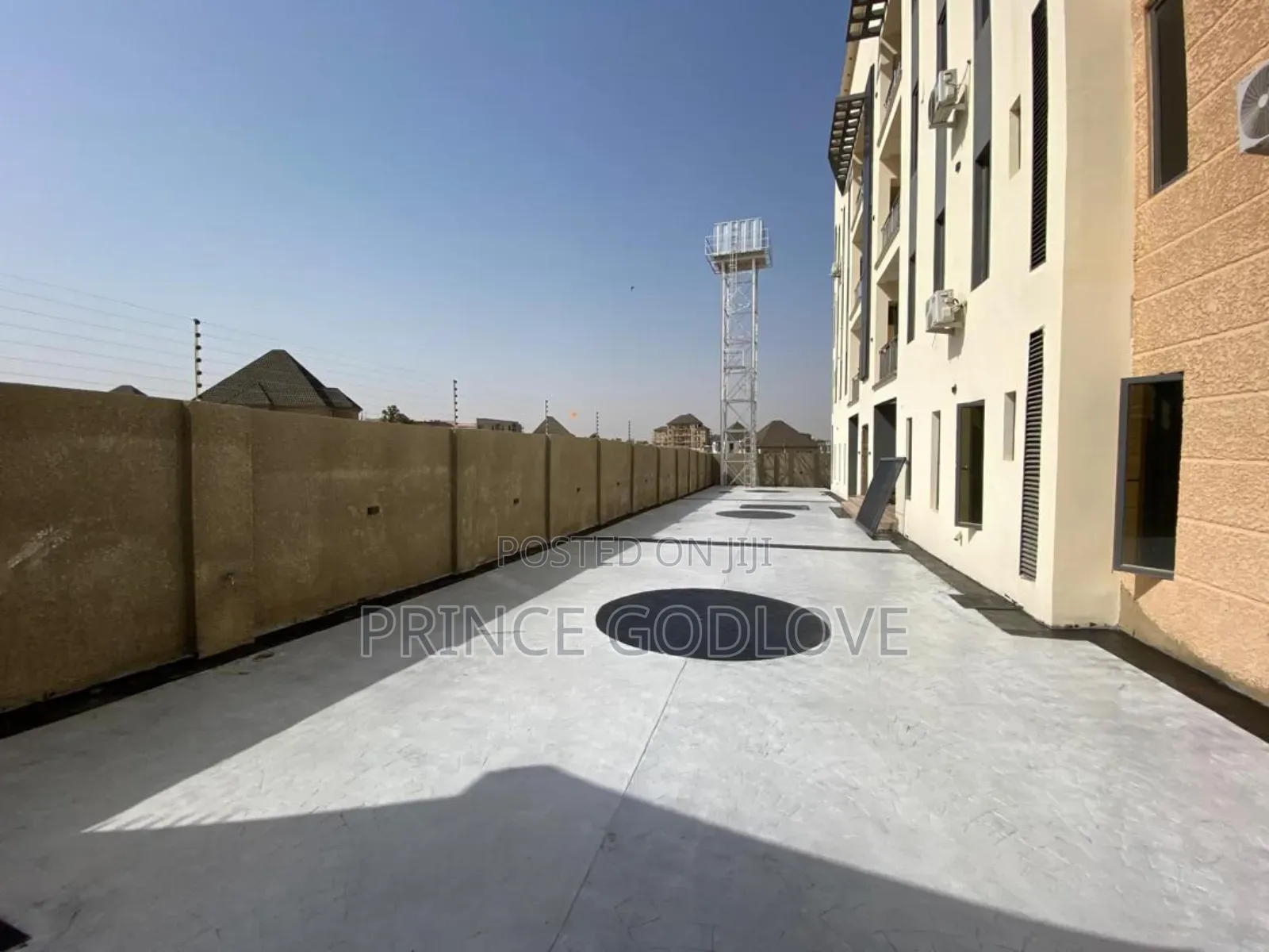 3bdrm Block of Flats in Wuye for sale in Wuye