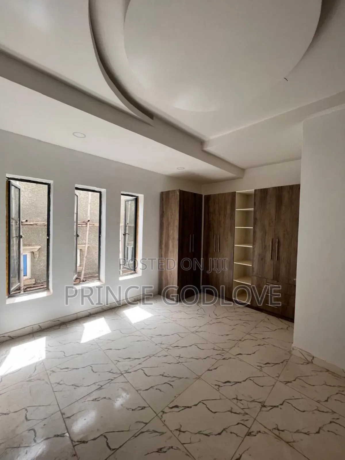 3bdrm Block of Flats in Wuye for sale in Wuye