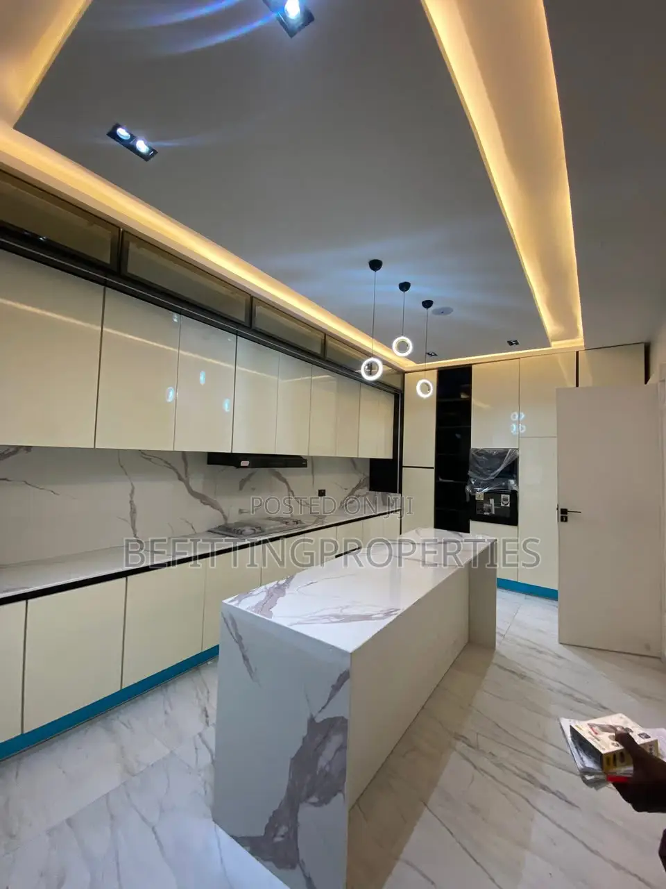 5bdrm Duplex in Lekki for sale in Lekki