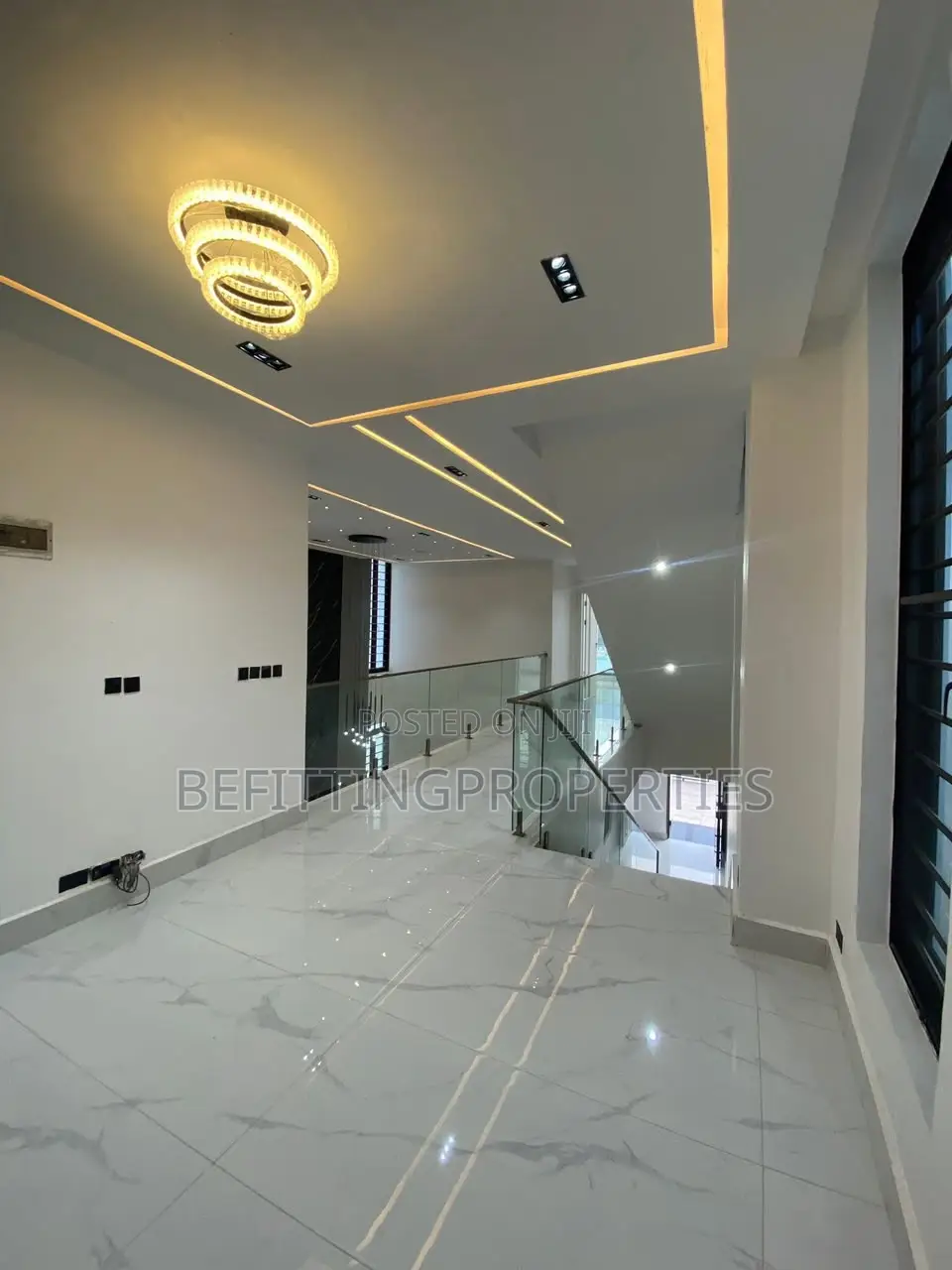 5bdrm Duplex in Lekki for sale in Lekki