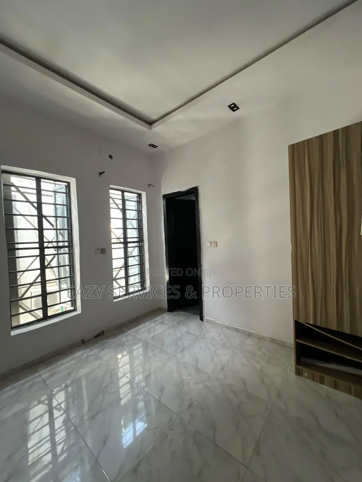 Studio Apartment in Royal Pine Estate, Chevron for rent in Chevron