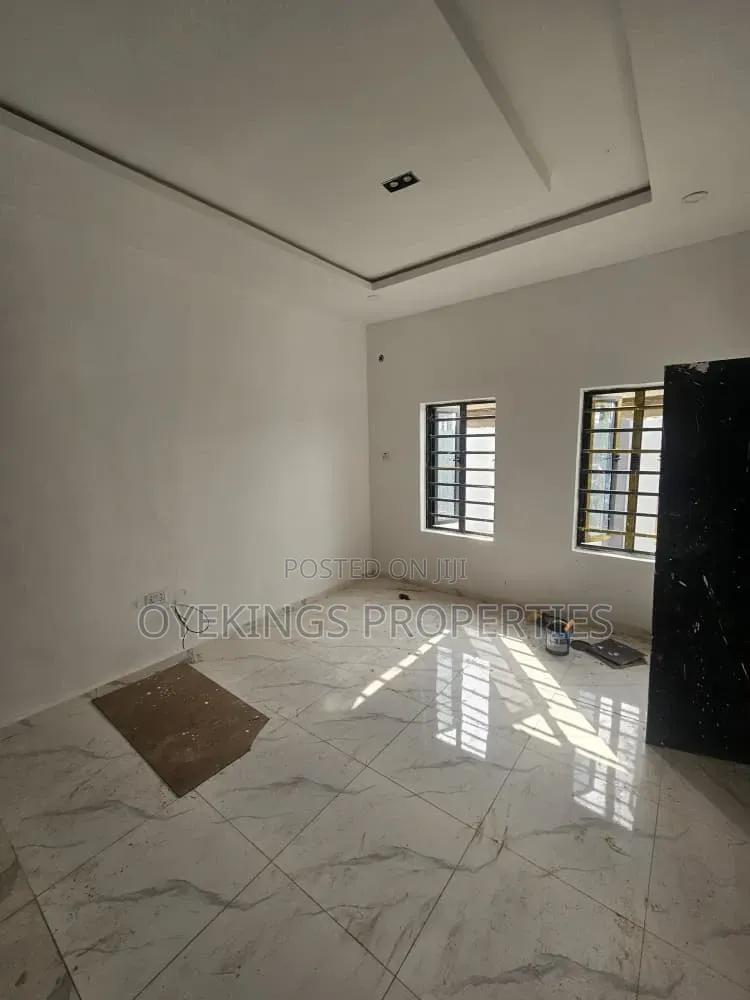 3bdrm Duplex in Adeoje, Oluyole for rent in Oluyole