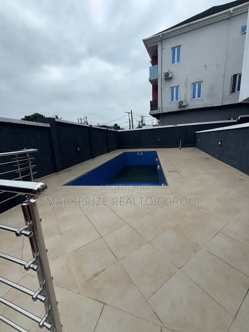 4bdrm Duplex in Opebi Ikeja Lagos for sale in Opebi