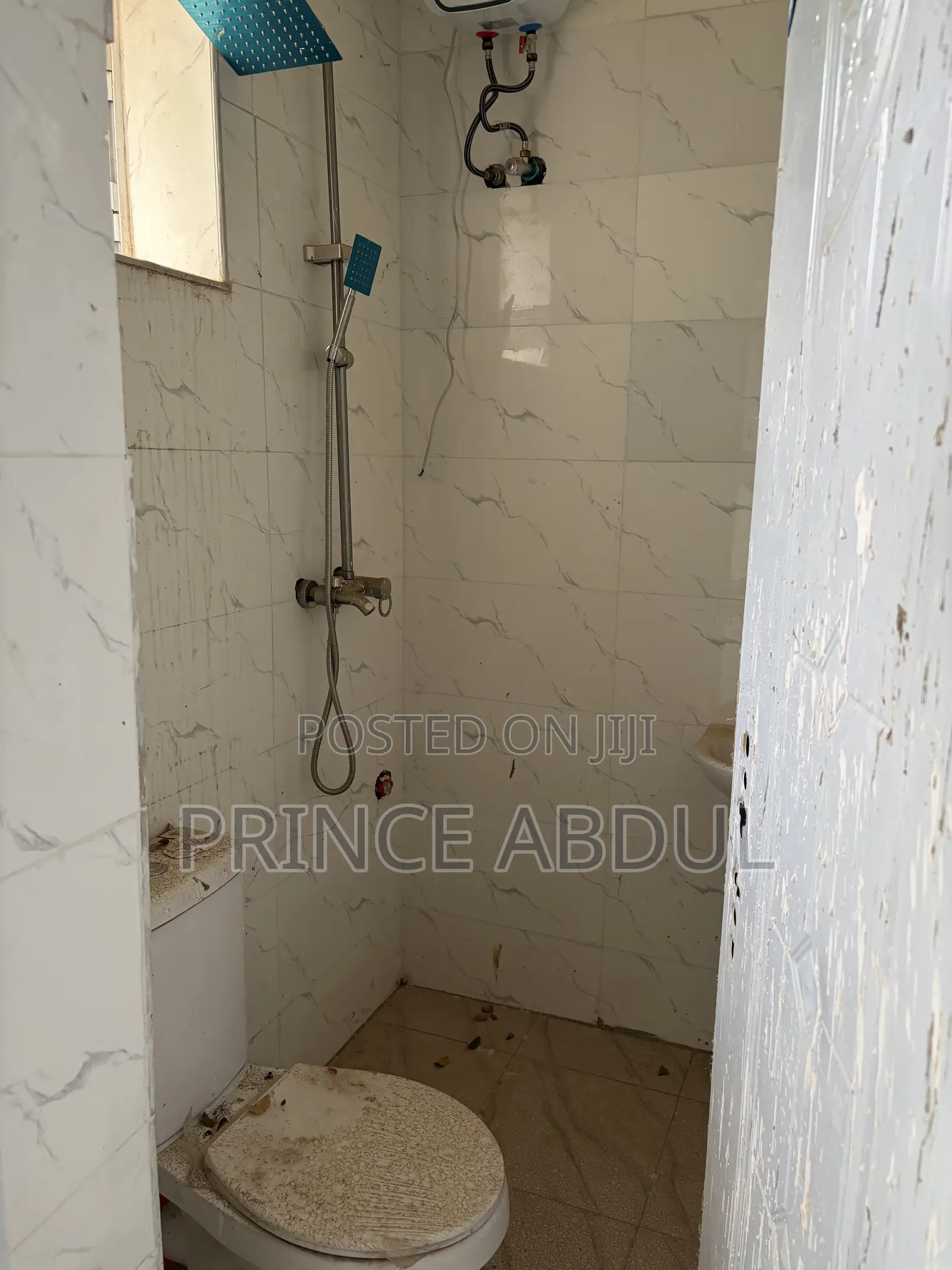 Furnished 3bdrm Block of Flats in Life Camp for sale in Life Camp