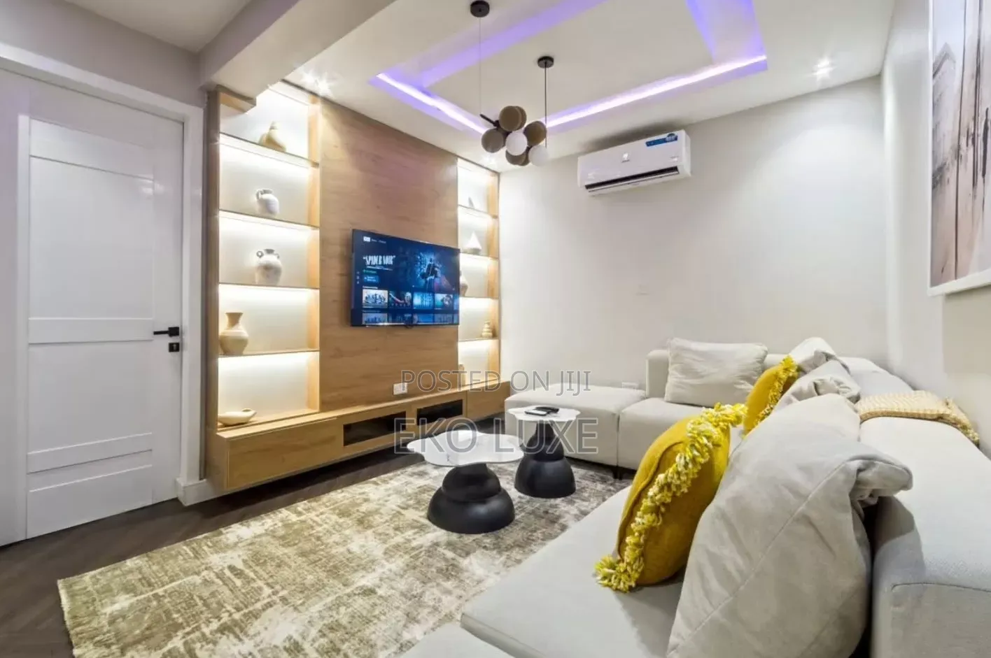 Luxurious 2 Bedroom Available for Shortlets Lekki Phase1 in Lekki Phase 1