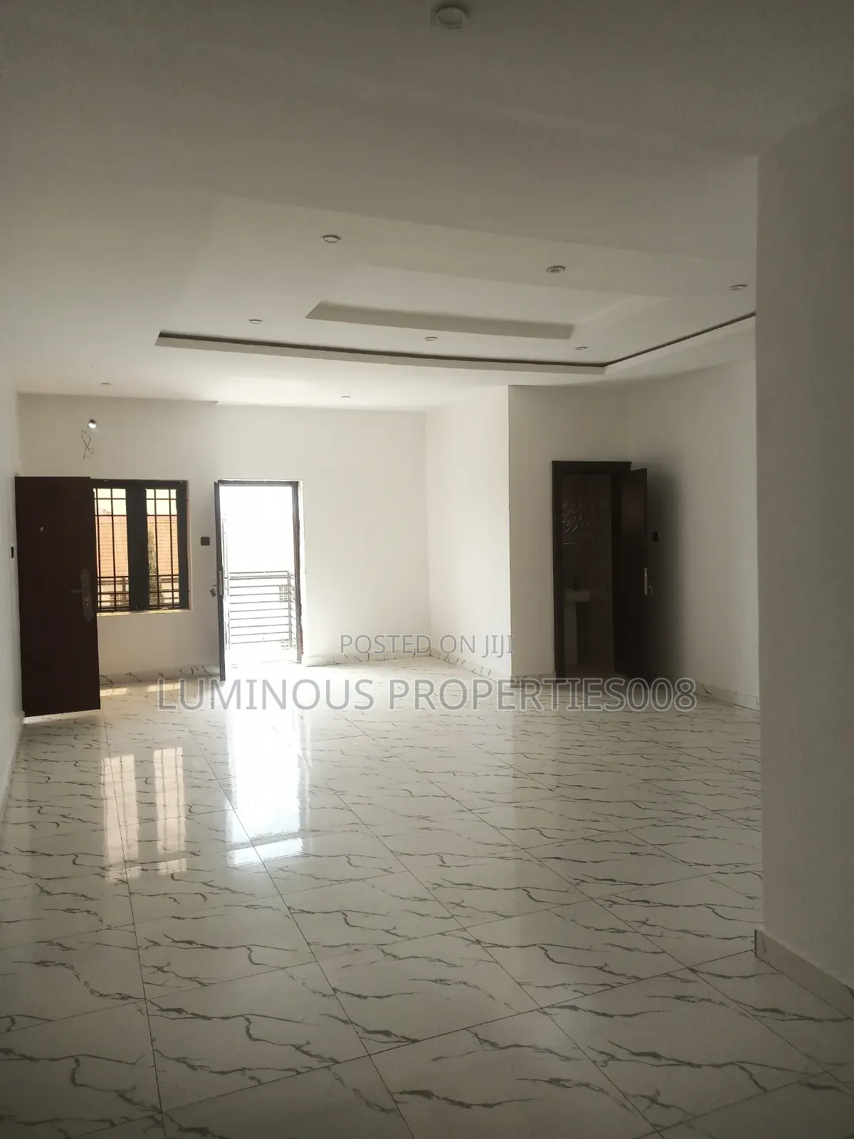 2bdrm Block of Flats in Tangerine Apartment, Gaduwa for sale in Gaduwa