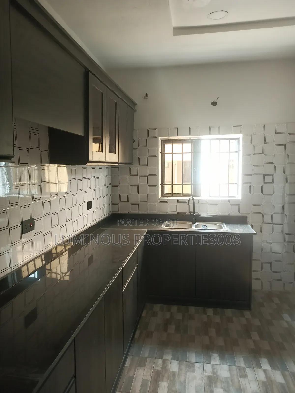 2bdrm Block of Flats in Tangerine Apartment, Gaduwa for sale in Gaduwa