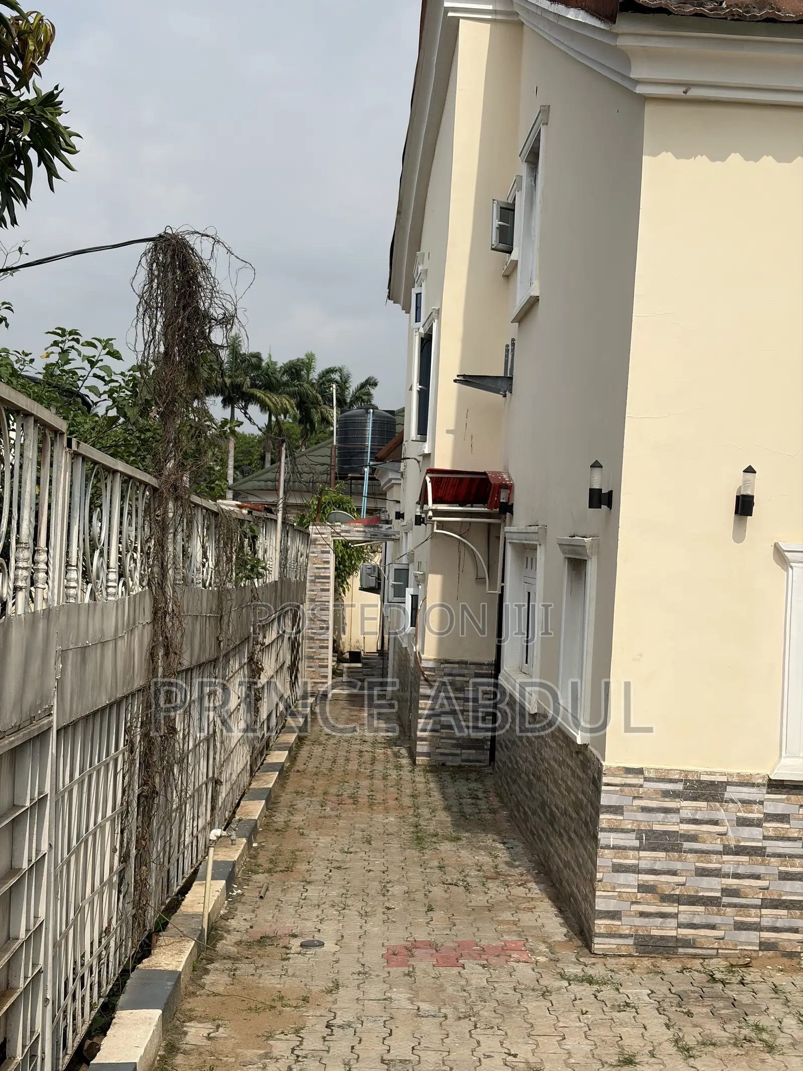 Furnished 3bdrm House in Life Camp for sale in Life Camp