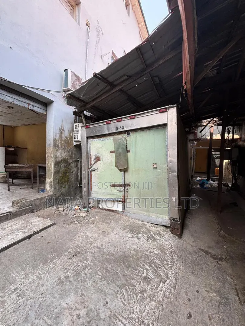 COLD ROOM for Lease in Sangotedo, Ajah in Sangotedo