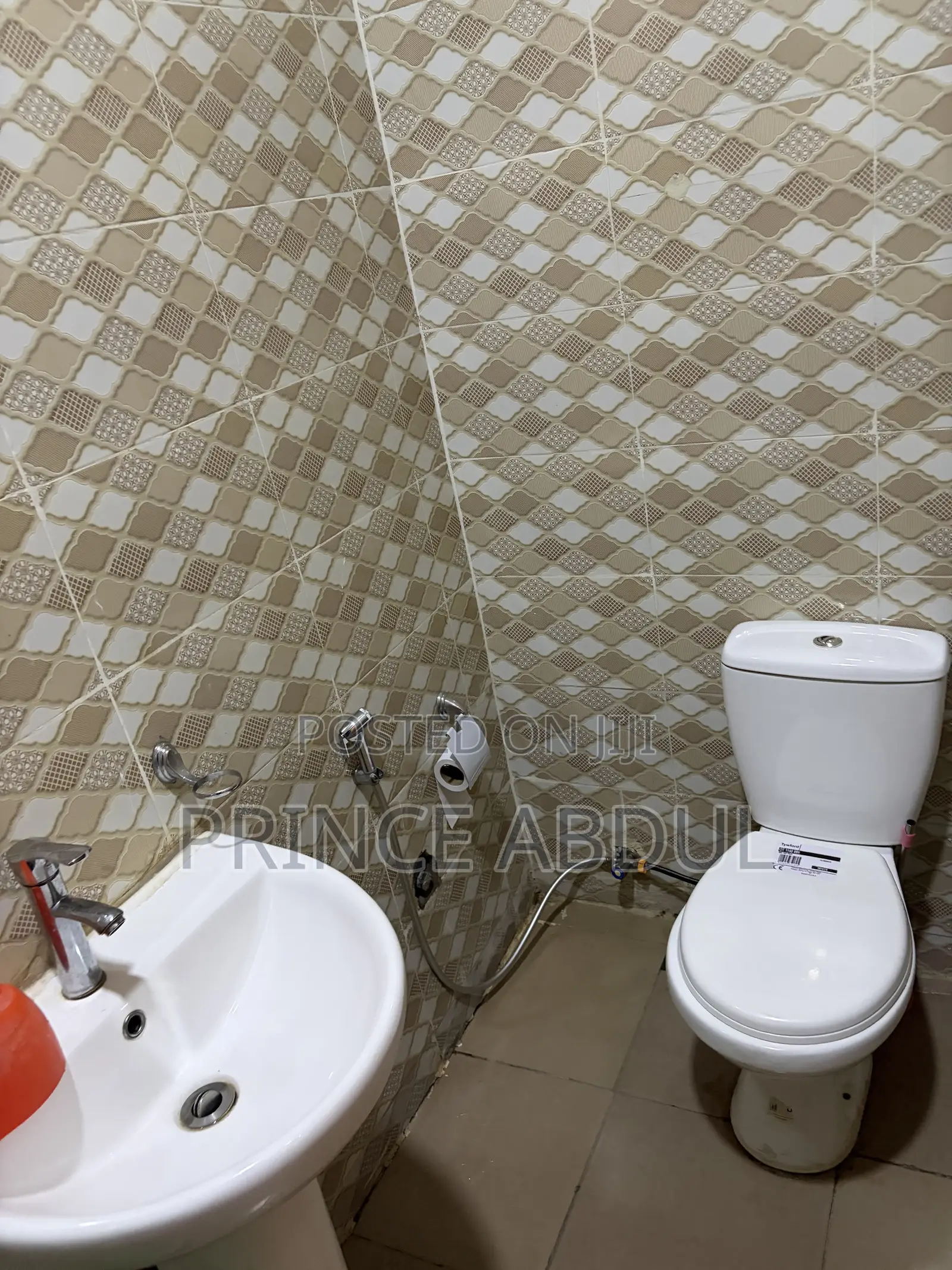 Furnished 3bdrm House in Life Camp for sale in Life Camp