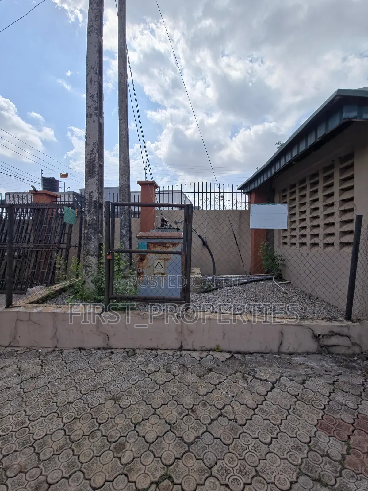 36 Room Hotel in Eleyele