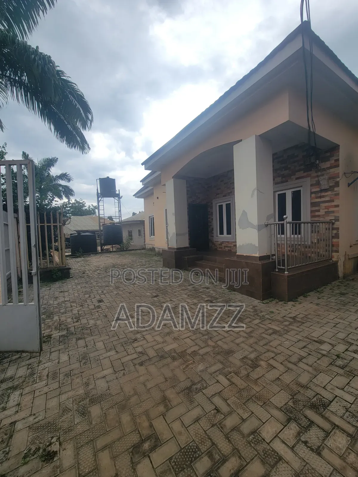 3bdrm Bungalow in Green Roof, Enugu for rent in Enugu