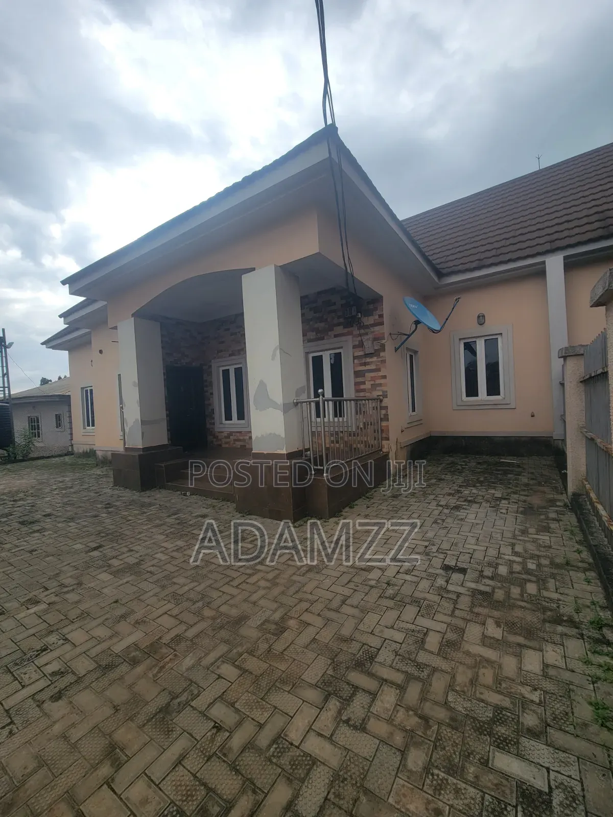 3bdrm Bungalow in Green Roof, Enugu for rent in Enugu