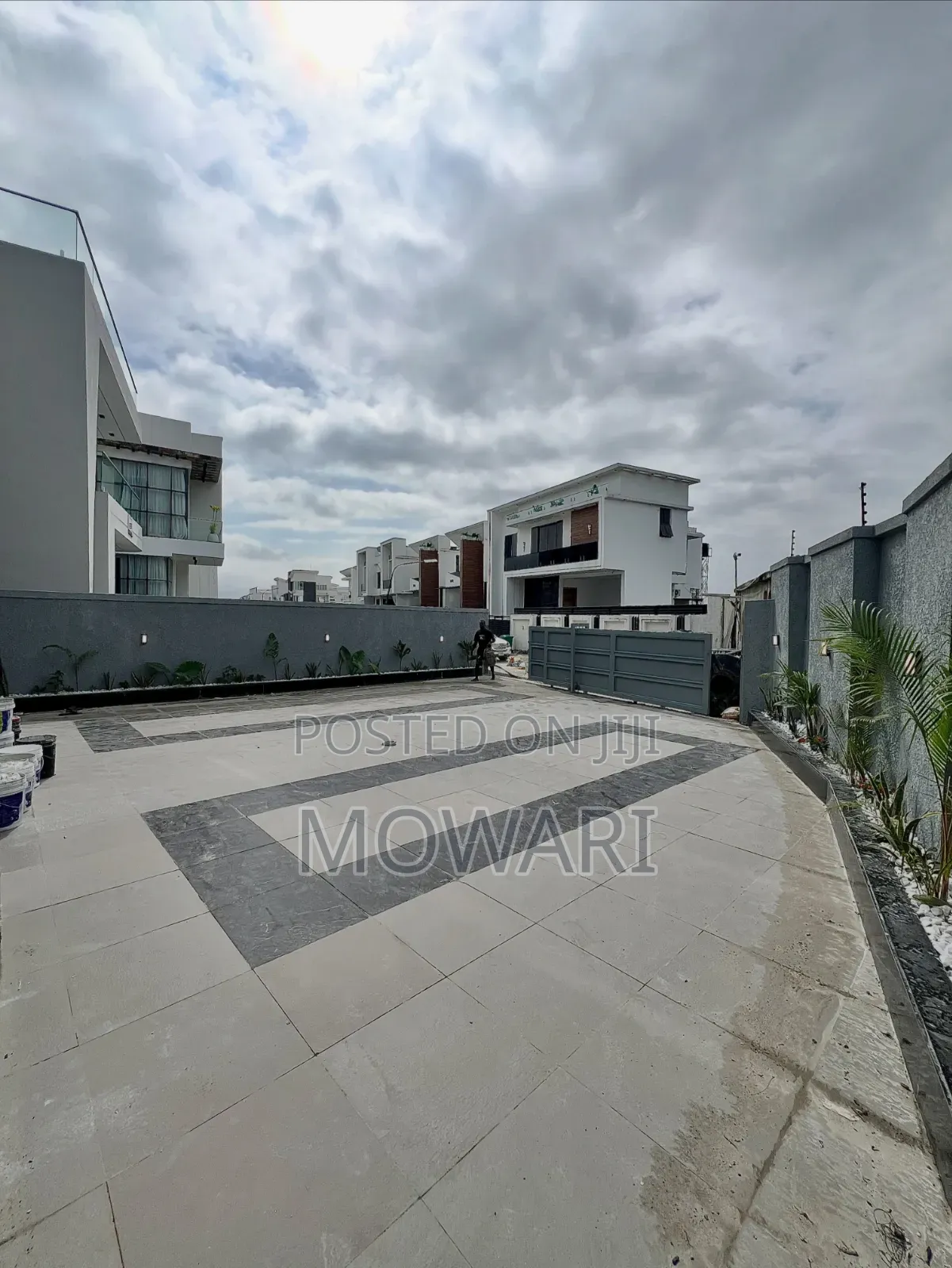 5bdrm Duplex in Lekki Expressway for sale in Lekki Expressway