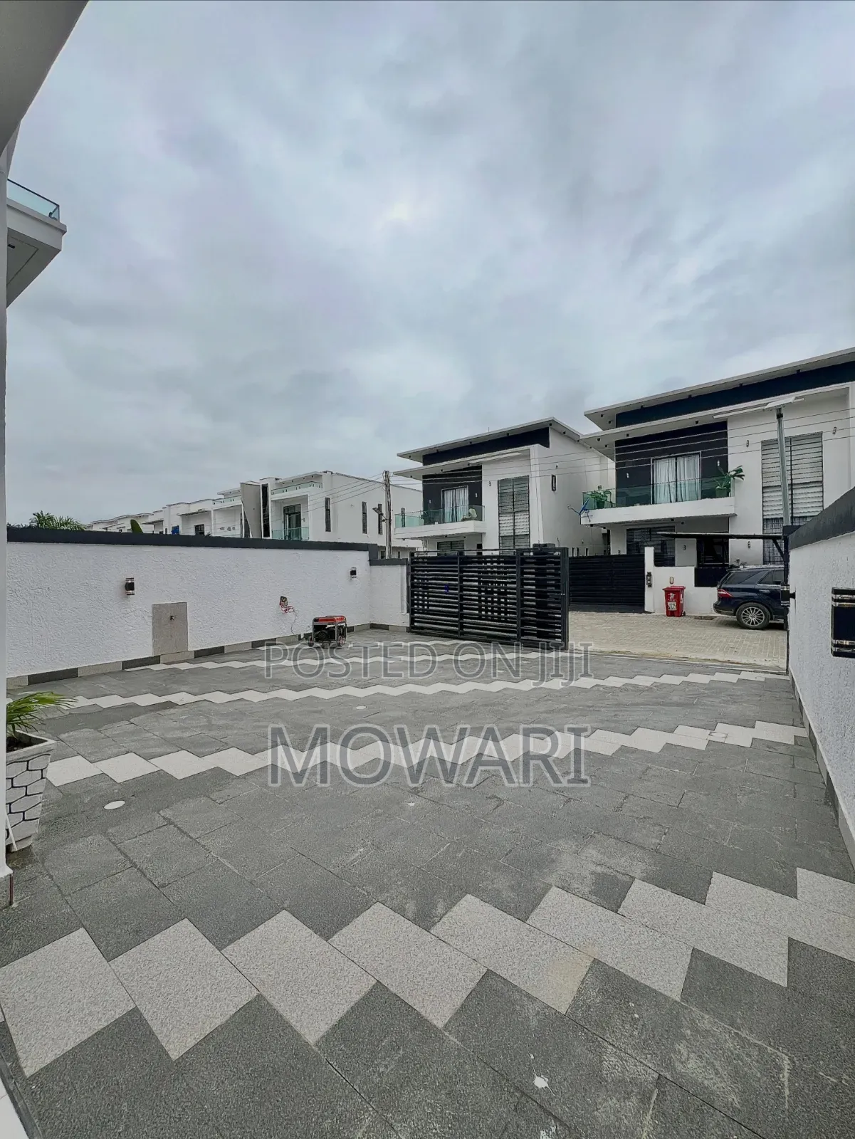 5bdrm Duplex in Lekki Expressway for sale in Lekki Expressway