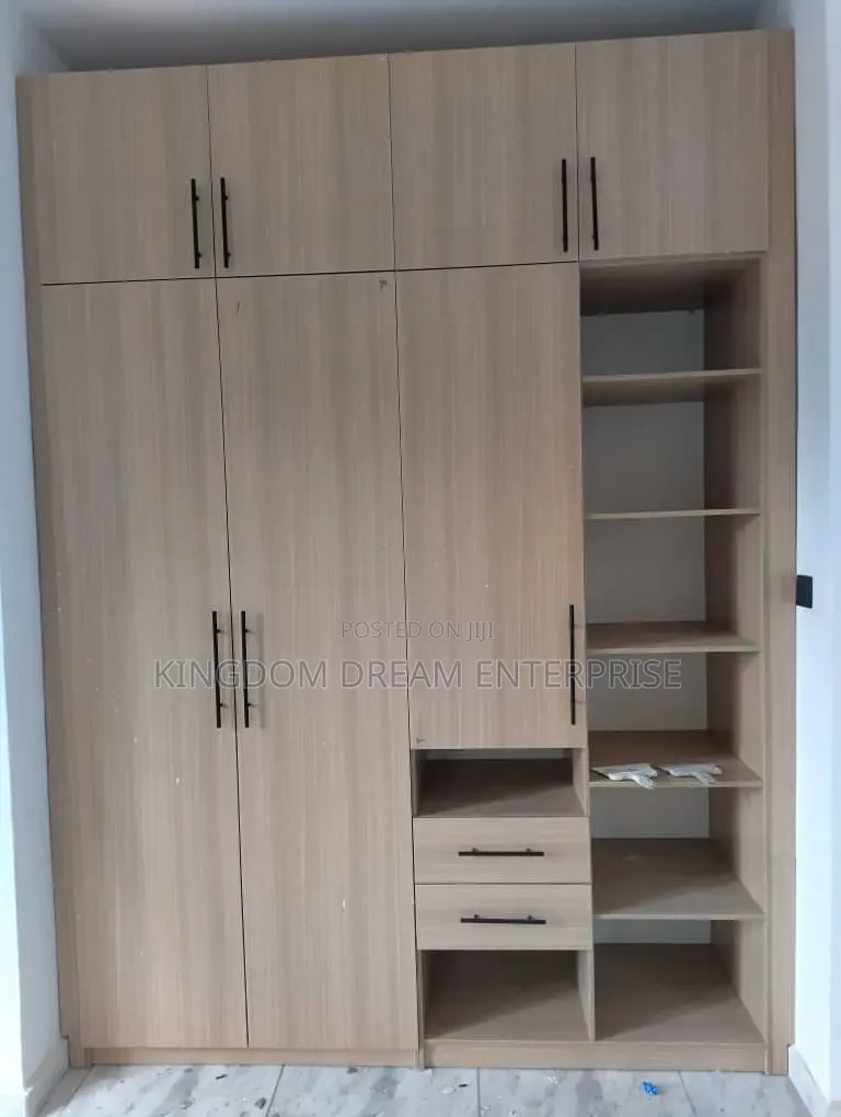 3bdrm Block of Flats in Ikeja Gra Lagos for rent in Ikeja GRA