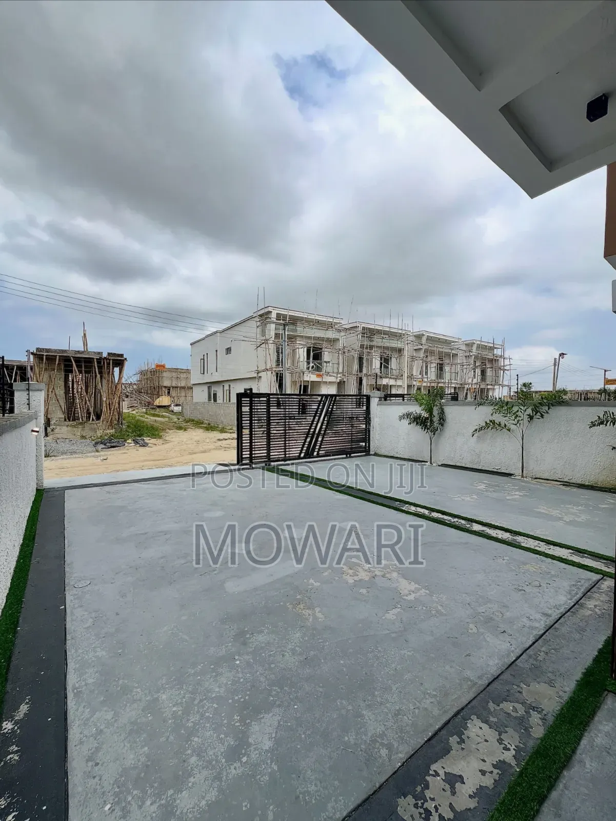 5bdrm Duplex in VGC / Ajah for sale in VGC / Ajah