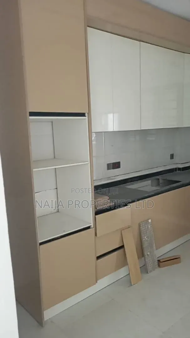 2bdrm Apartment in Harris Drive, Ikota for rent in Ikota