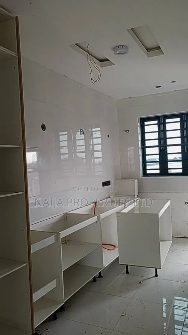 2bdrm Apartment in Harris Drive, Ikota for rent in Ikota