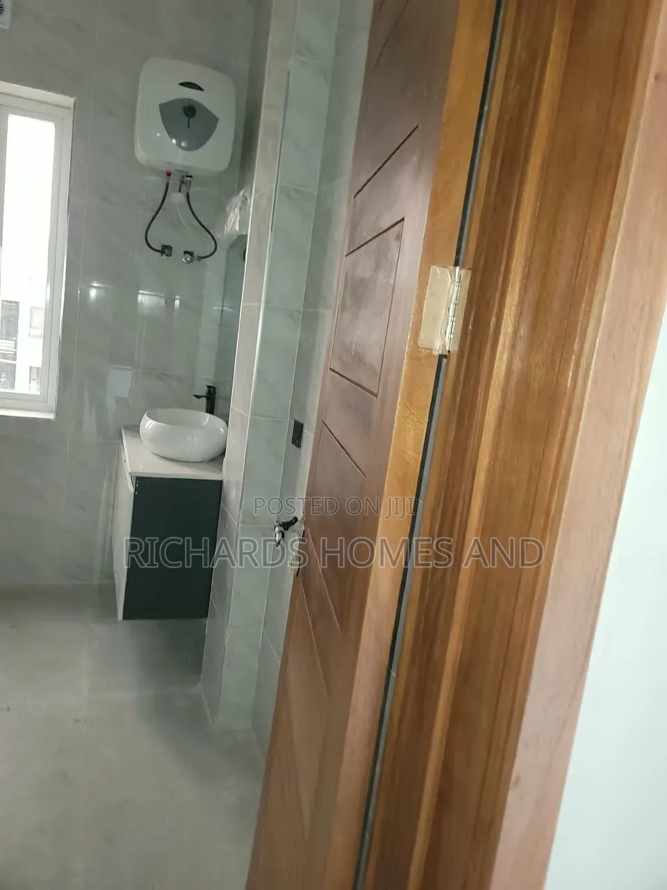 2bdrm Apartment in Edgewater Estate,, Lekki Phase 1 for sale in Lekki Phase 1