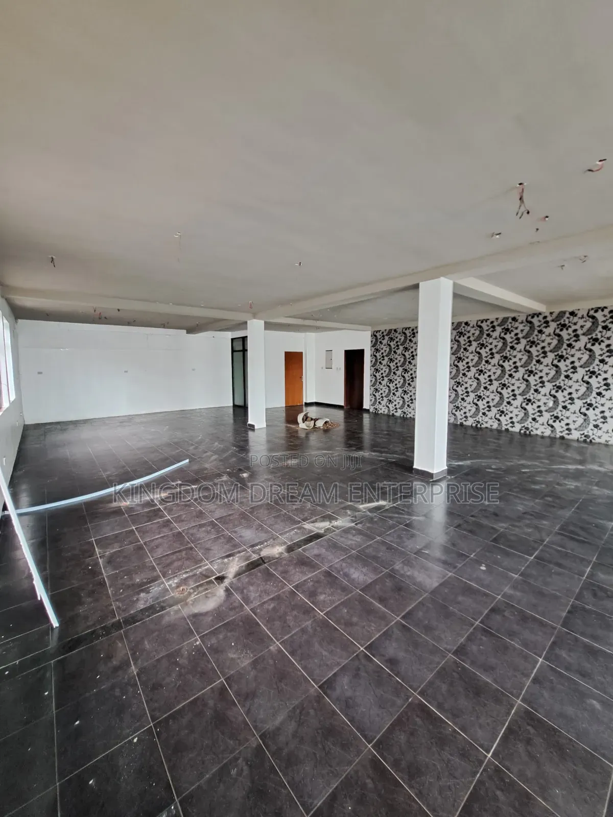 205 Square Meters Office Space With 2 Toilet Victoria Island  in Saka Tinubu