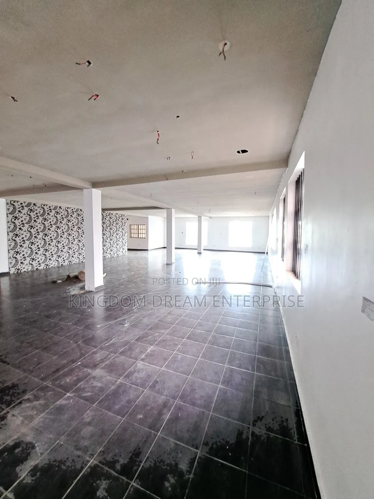 205 Square Meters Office Space With 2 Toilet Victoria Island  in Saka Tinubu