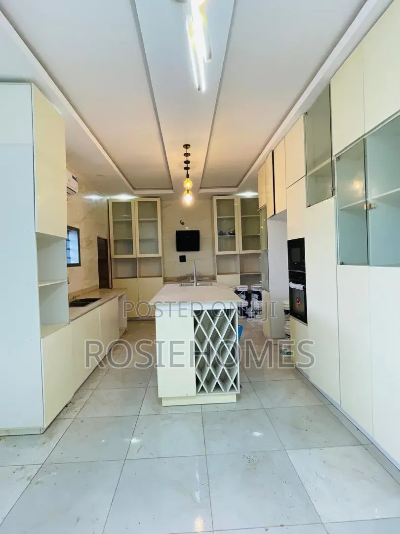 4bdrm Duplex in Chaplin Court, Abraham Adesanya Estate for rent in Abraham Adesanya Estate