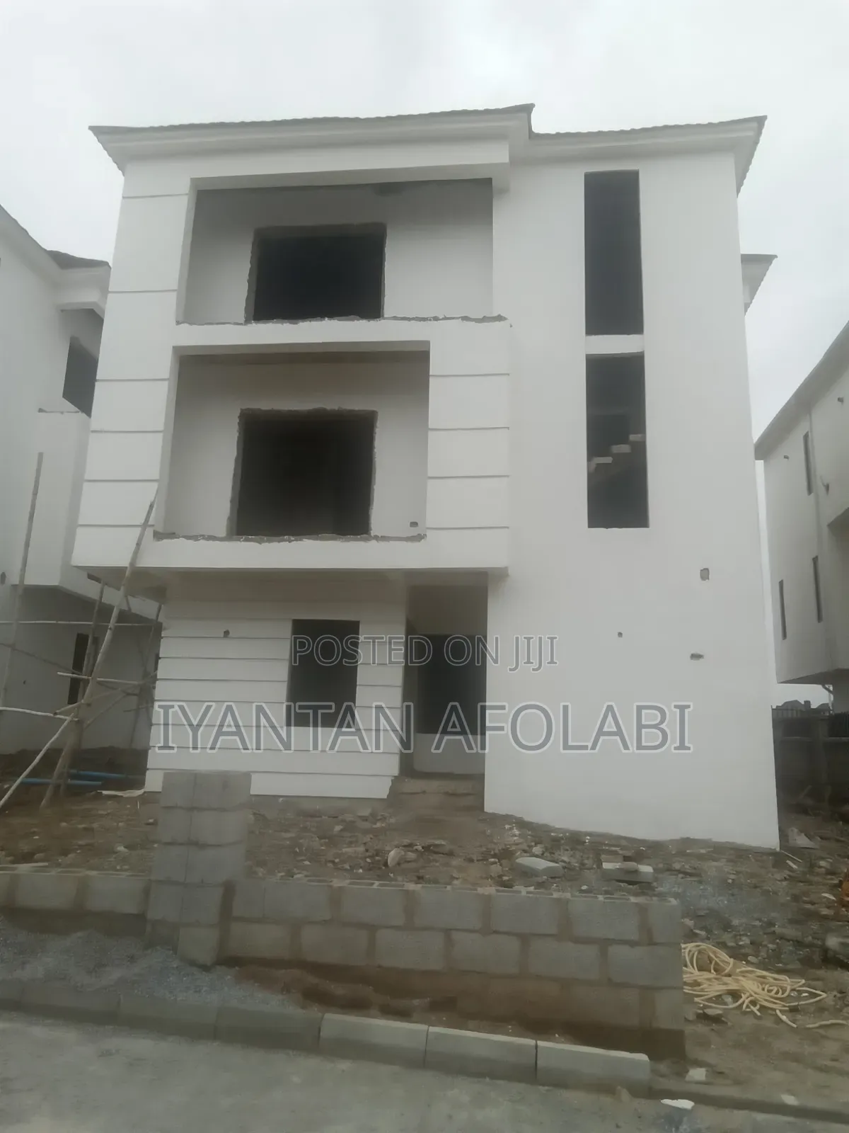 5bdrm Duplex in River Park Estate, FHA for sale in FHA