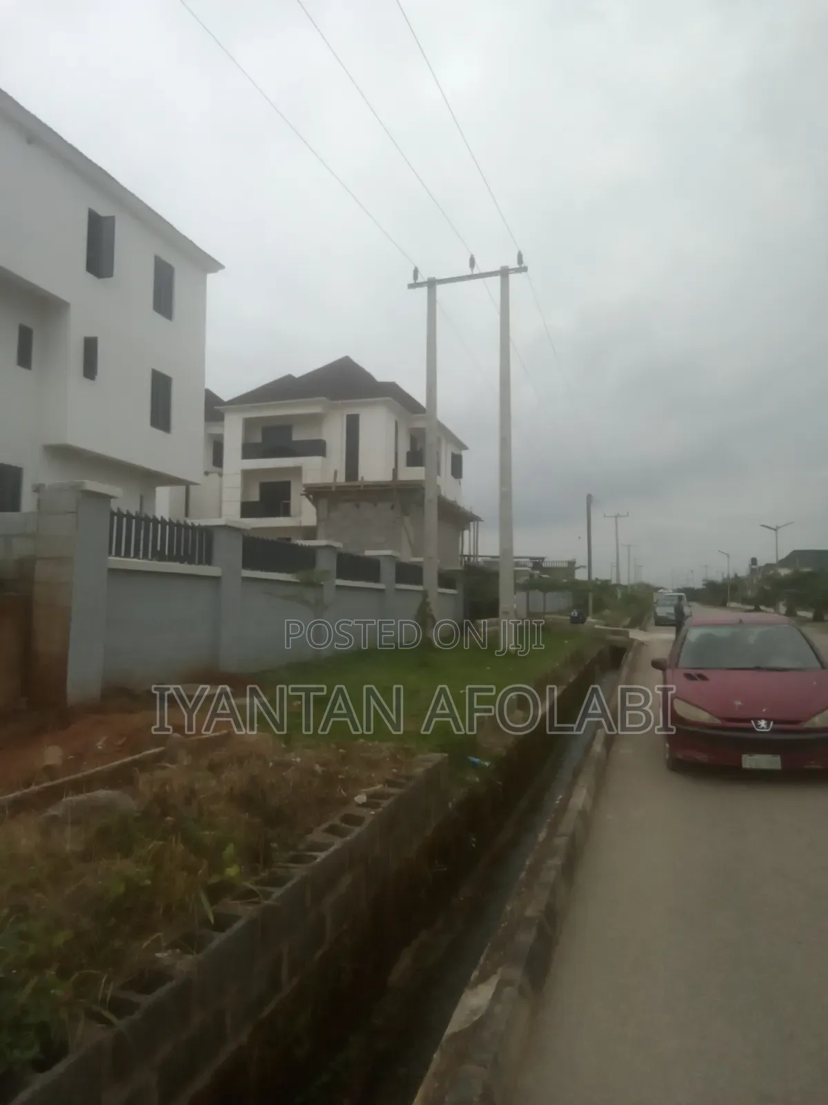 5bdrm Duplex in River Park Estate, FHA for sale in FHA