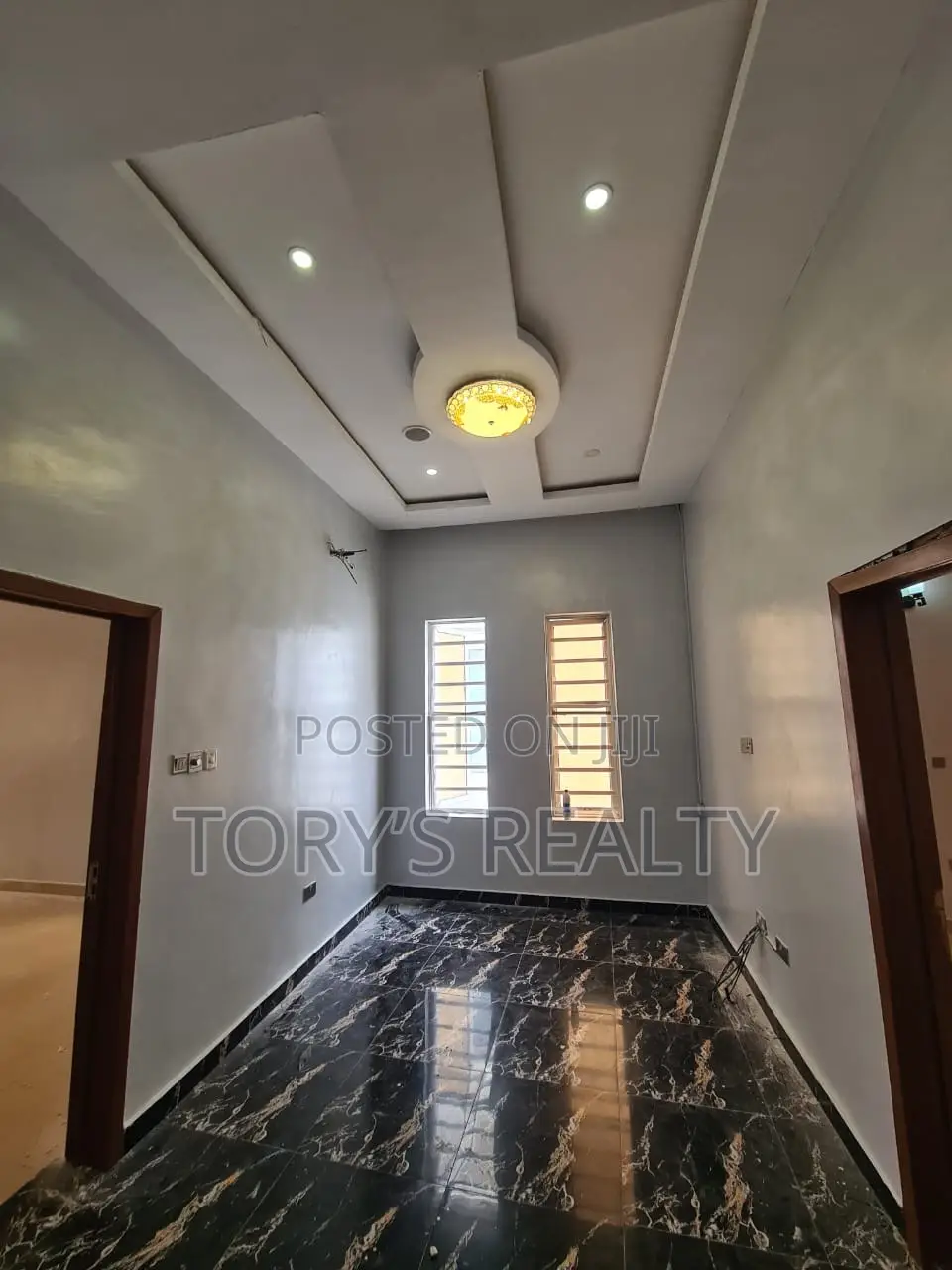4bdrm Duplex in Lekki Phase 2 for sale in Lekki Phase 2