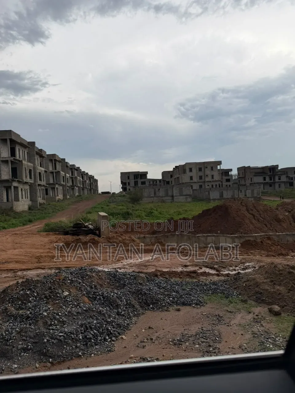 5bdrm Duplex in Kukwaba, Kaura for sale in Kaura