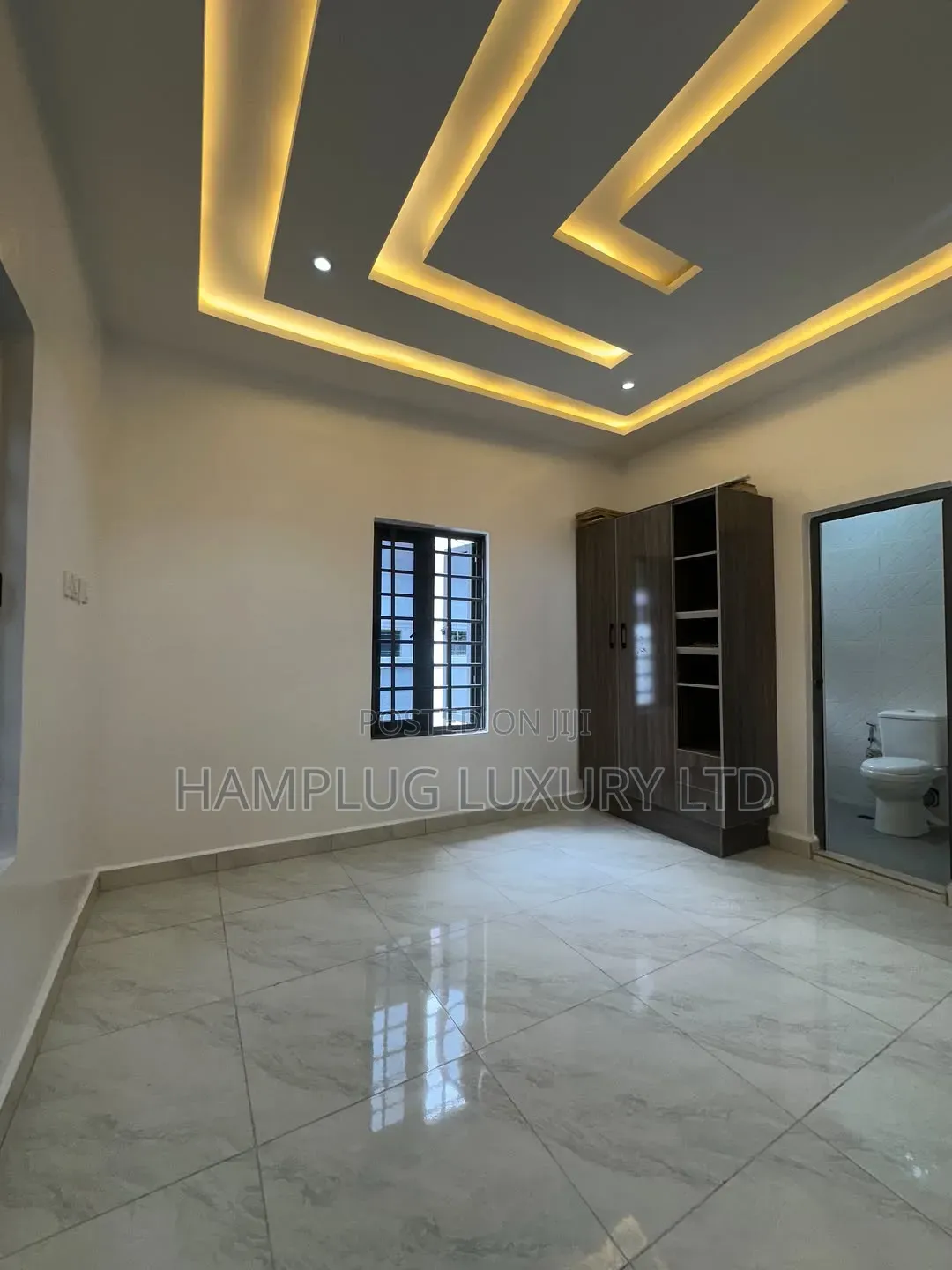 3bdrm Apartment in Mbora, Central Business District for sale in Central Business District