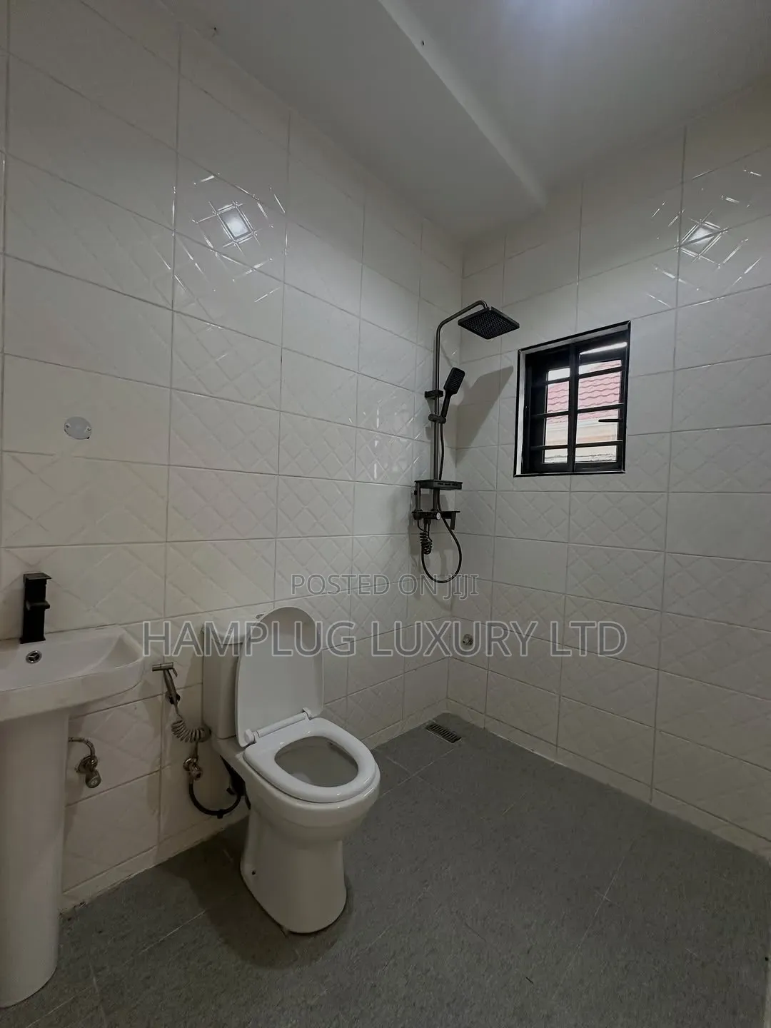 3bdrm Apartment in Mbora, Central Business District for sale in Central Business District