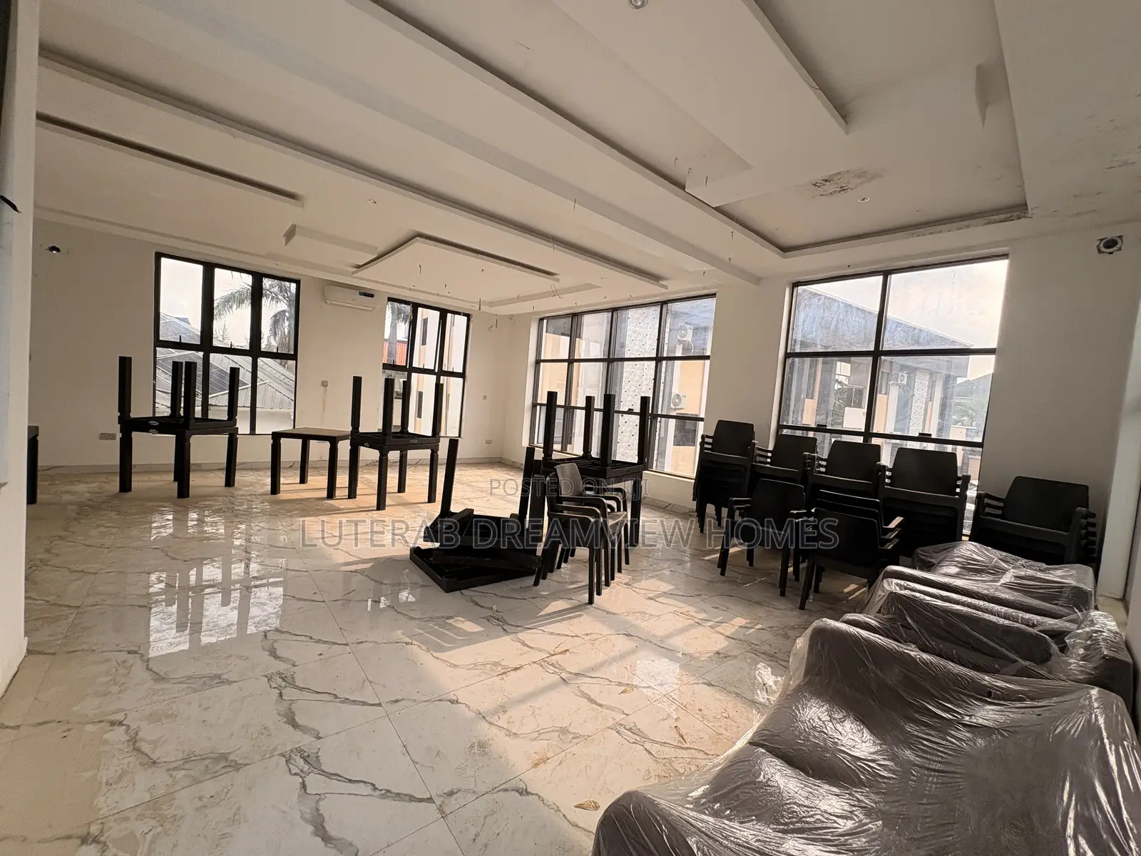 Spacious Neat Office Space in a Serene Compound Peaceful Neighborhod in Wuse 2