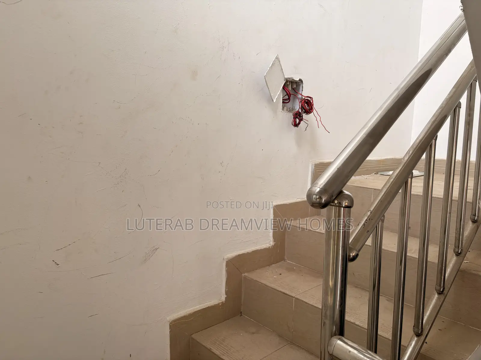 Spacious Neat Office Space in a Serene Compound Peaceful Neighborhod in Wuse 2