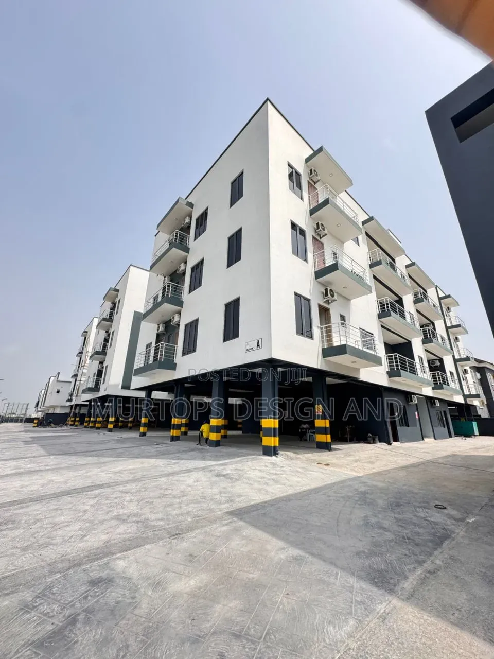 3bdrm Apartment in Lekki Phase 2 for sale in Lekki Phase 2