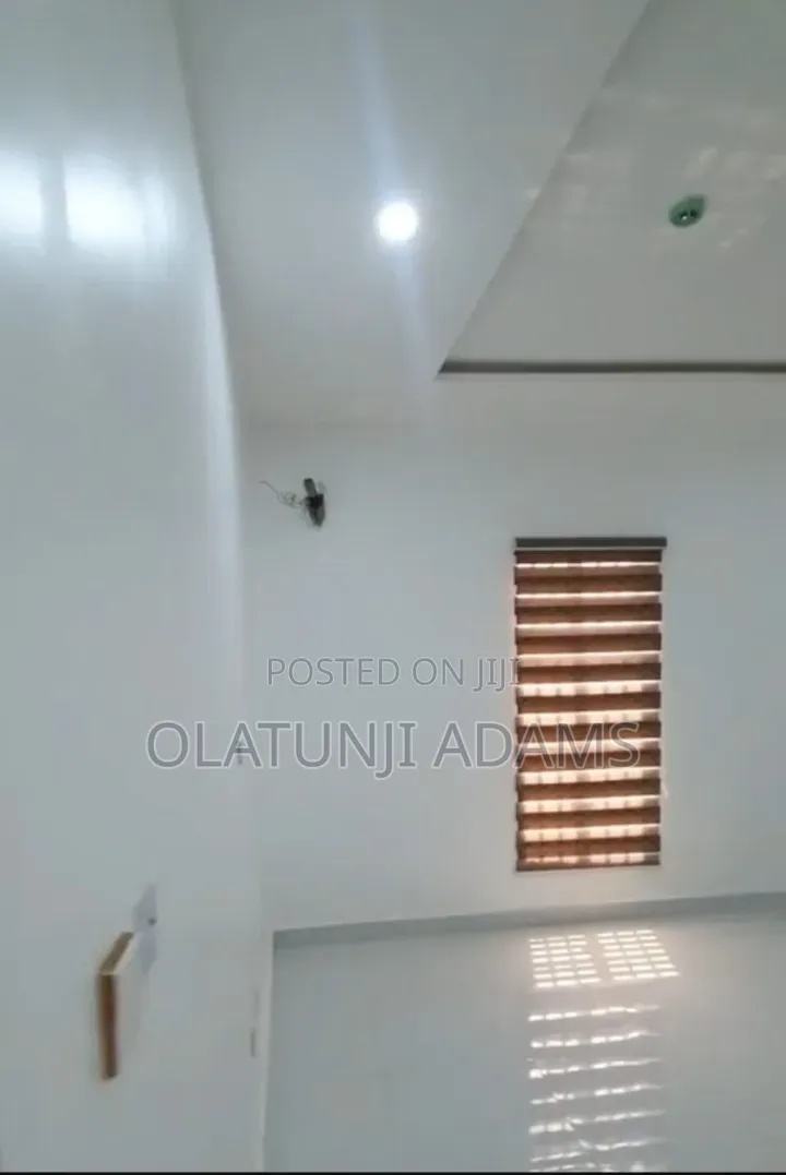 Office Space to Let at Abuja in Zone 1 / Wuse