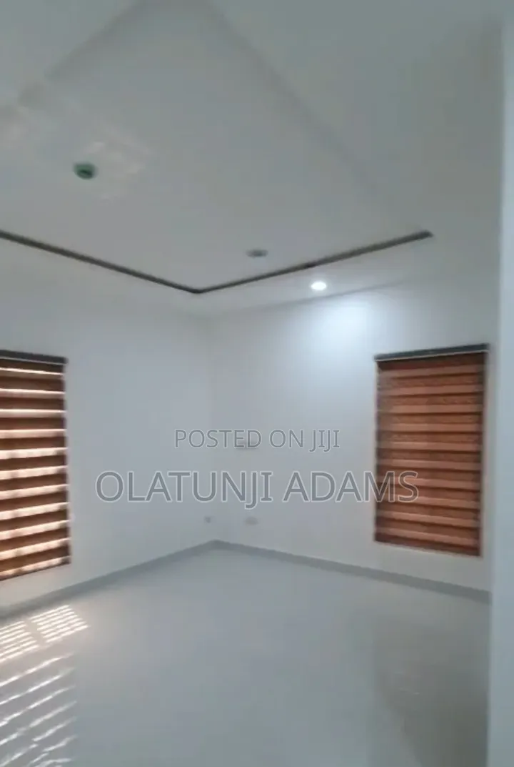 Office Space to Let at Abuja in Zone 1 / Wuse