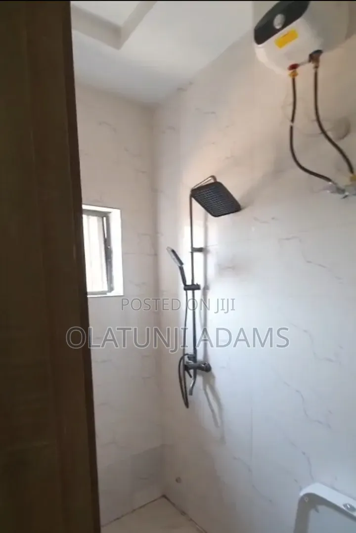 Office Space to Let at Abuja in Zone 1 / Wuse
