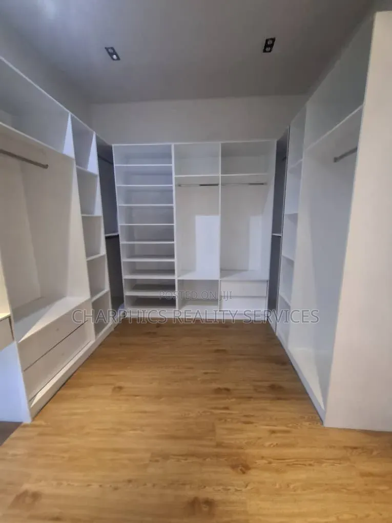 Mini Flat in Adeola Odeku for rent in Adeola Odeku