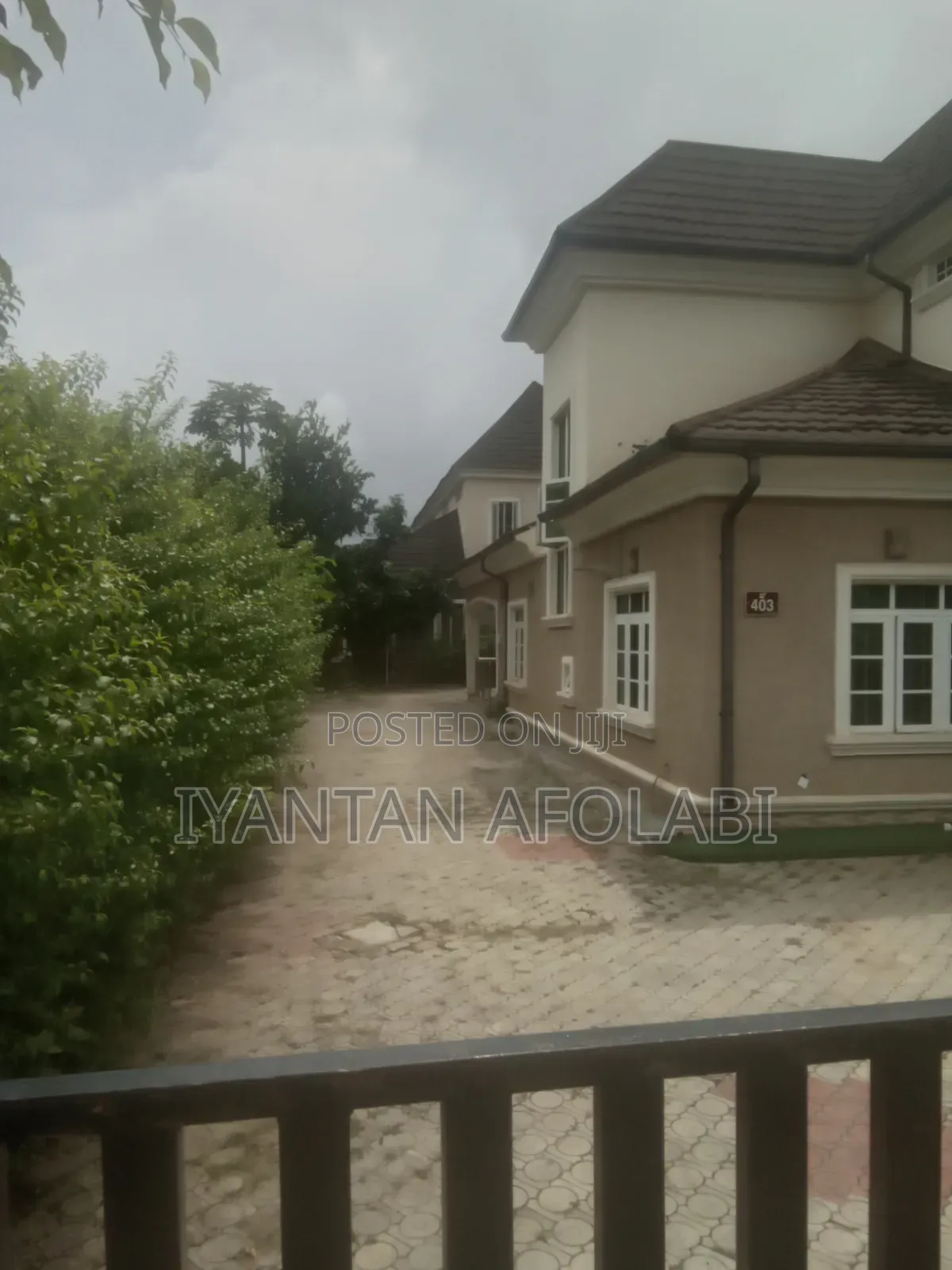 5bdrm Duplex in River Park, FHA for sale in FHA