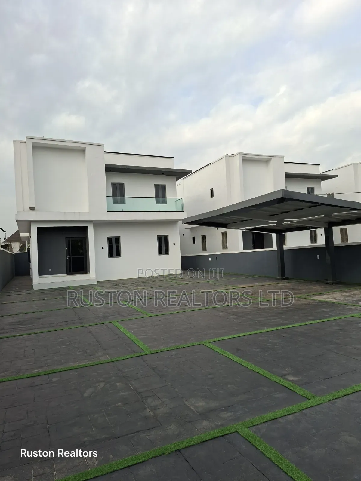 4bdrm Duplex in Samonda for sale in Samonda