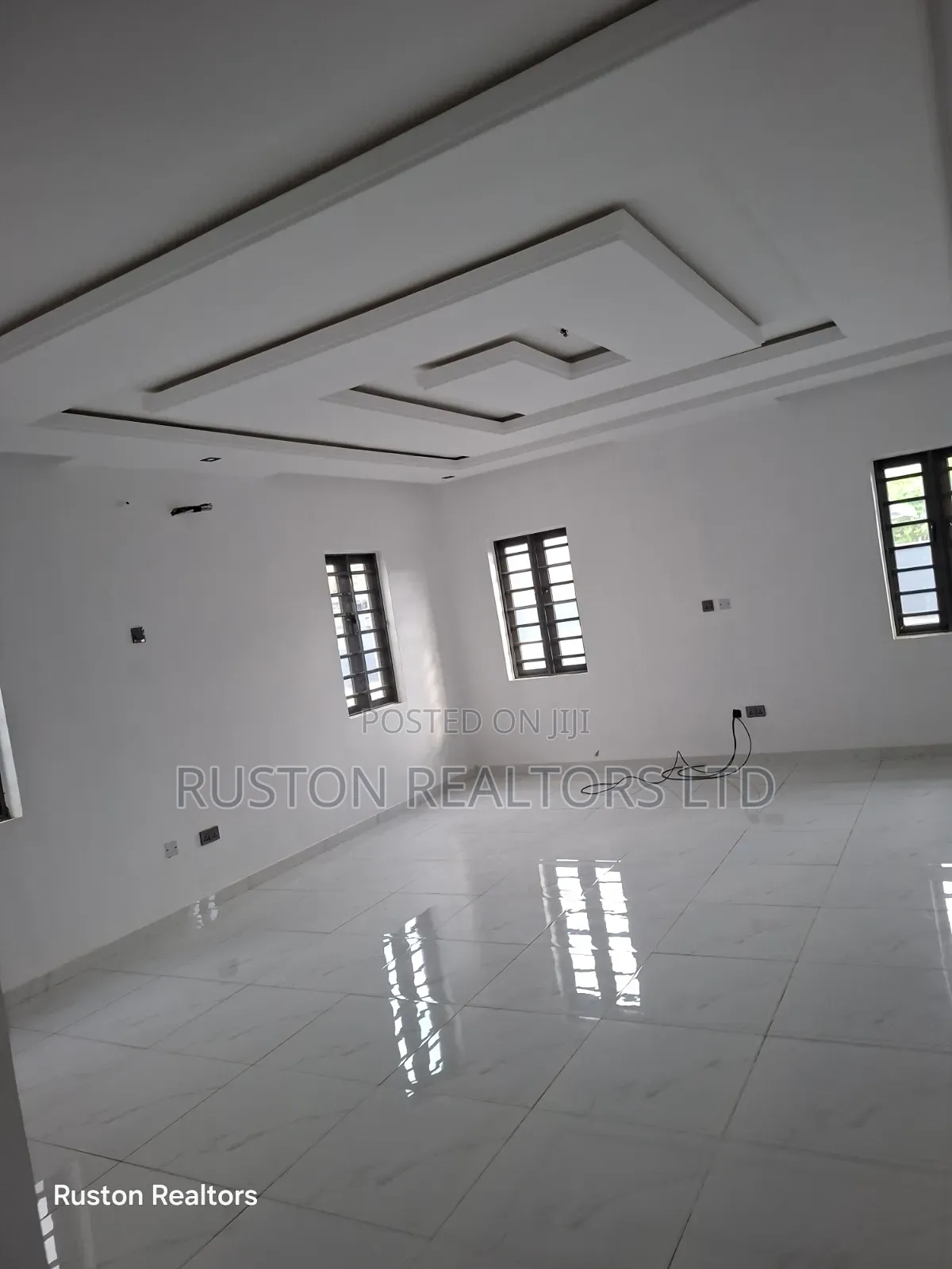 4bdrm Duplex in Samonda for sale in Samonda